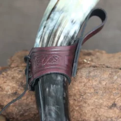 Mytholon Drinking Horn Belt Holder Castagir Red