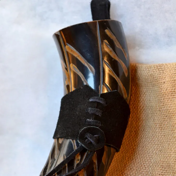 Windlass Steelcrafts Drinking Horn Gorm With Leather Holder - Image 3