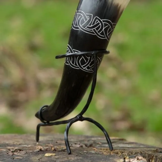 Epic Armoury Drinking Horn Tara With Celtic Knots, Light - Image 5