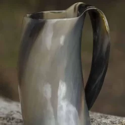 Epic Armoury Horn Cup With Ear 0,5L, Light