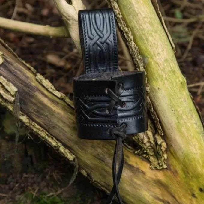 Epic Armoury Leather Drinking Horn Holder Edda, Black - Image 3