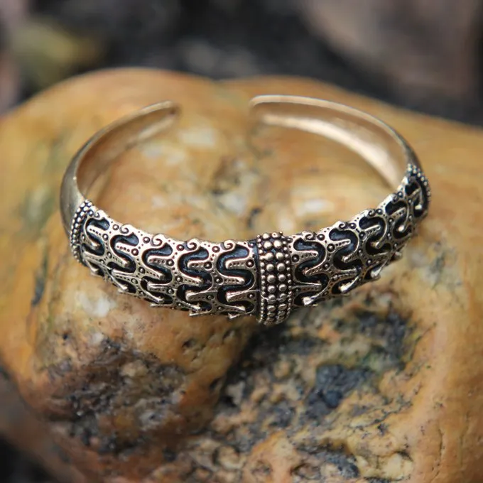 Viking Bracelet Orupgård, Bronze - Image 4