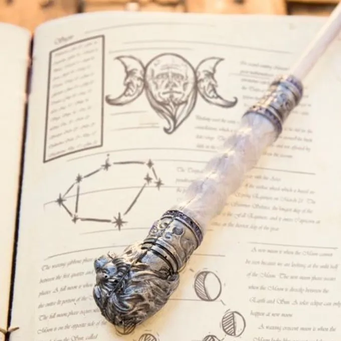 Epic Armoury Wand Salem, White - Image 3